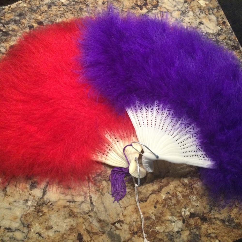 2 Feather Fan Rose Red and Purple
